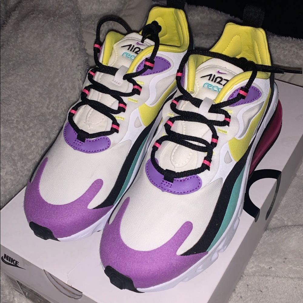 Women’s Air Max 270 React - Picture 5 of 5